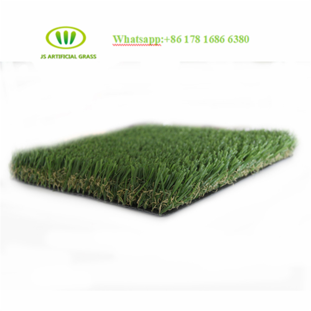 falsk gräs garden.jpg