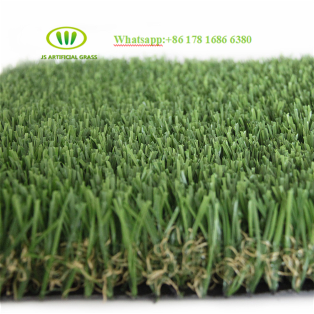 falsk gräs garden.jpg