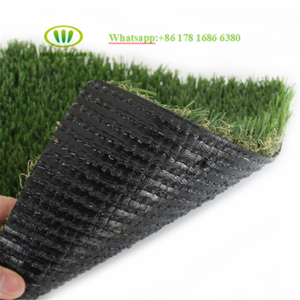 falsk gräs garden.jpg